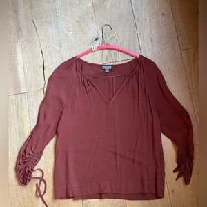 From Evereve. Smoke/pet free.